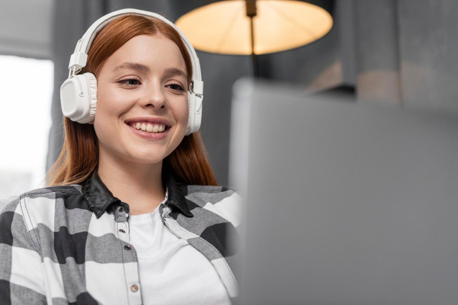 Partecipanti durante sessione di comunicazione e influenza
